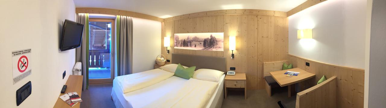 Hotel Talblick Ortisei Exteriör bild